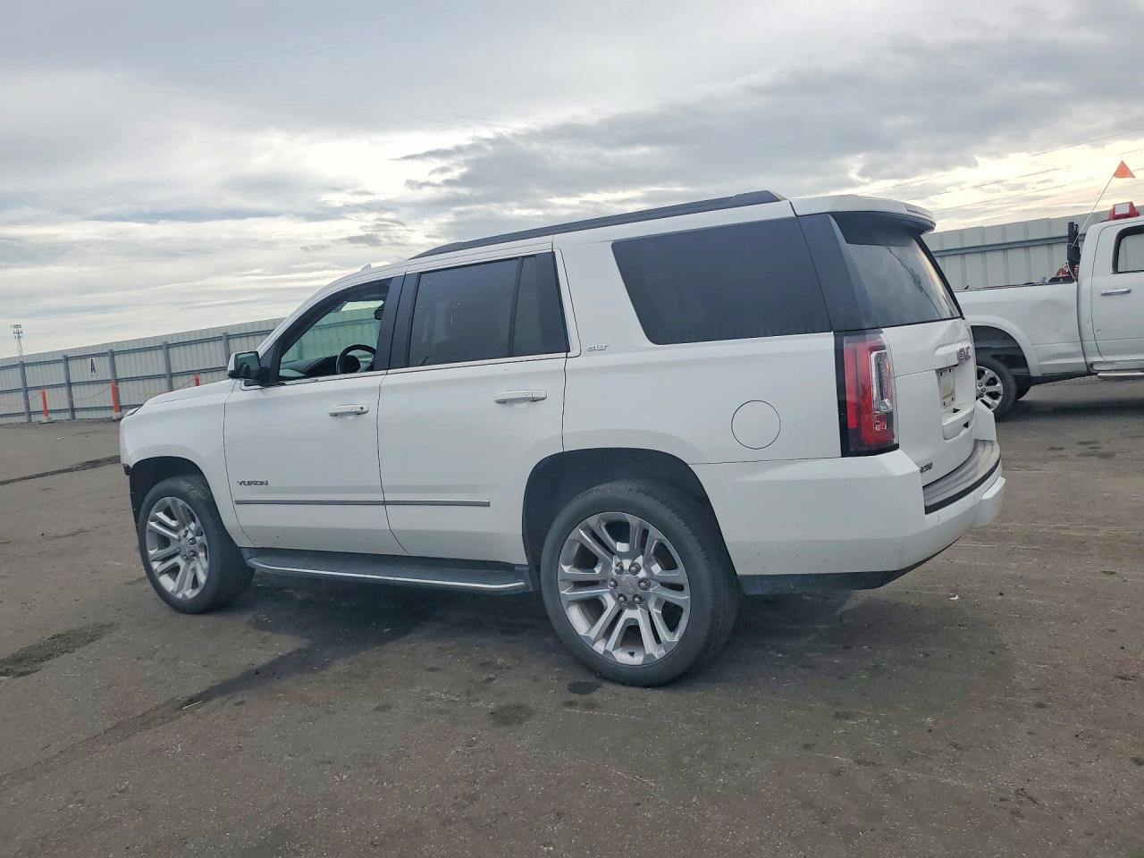 2018 GMC YUKON SLT — снимка 2