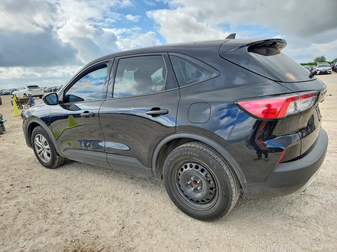 2020 FORD ESCAPE S — снимка 2