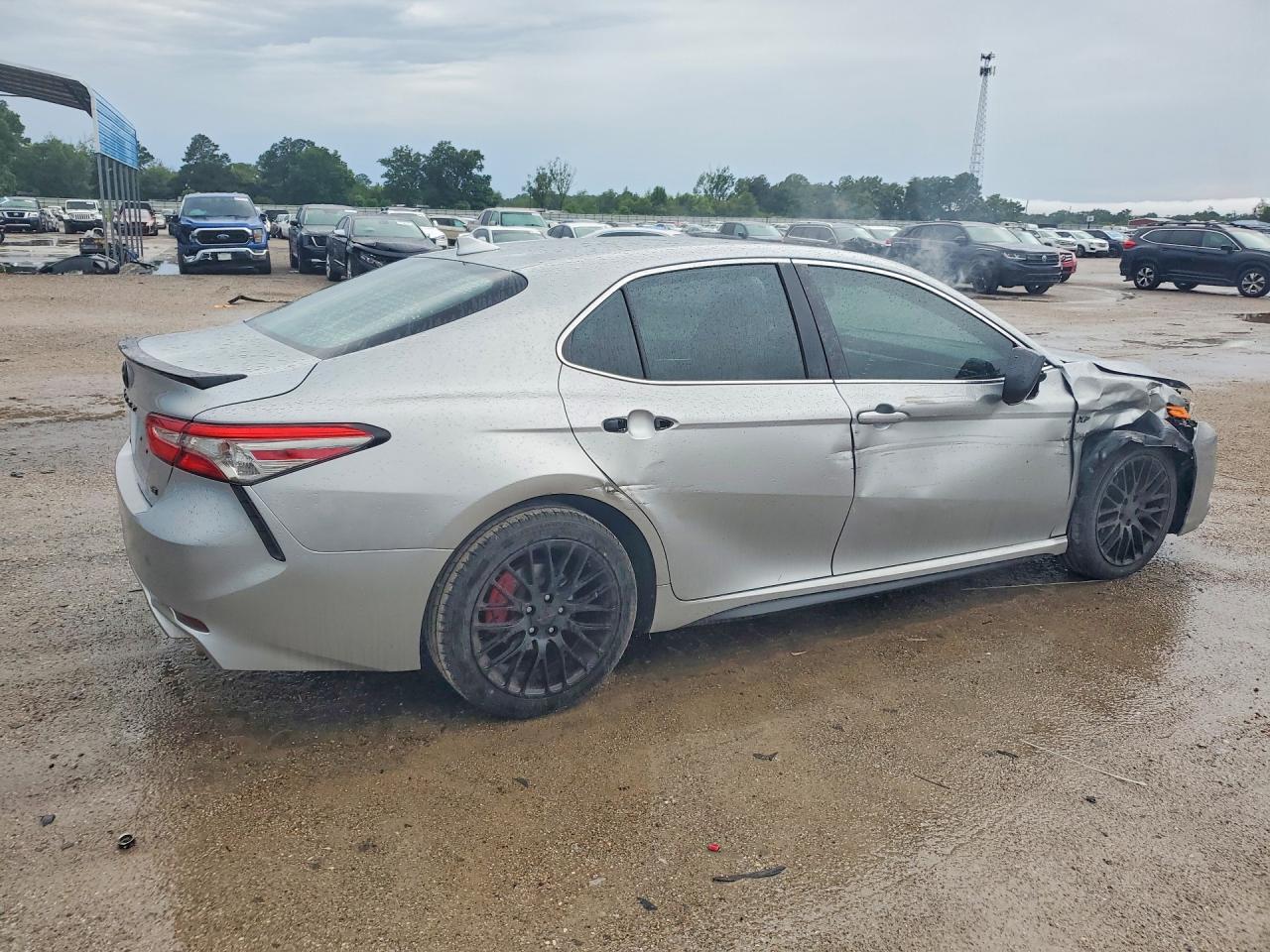 2019 TOYOTA CAMRY SE — снимка 3