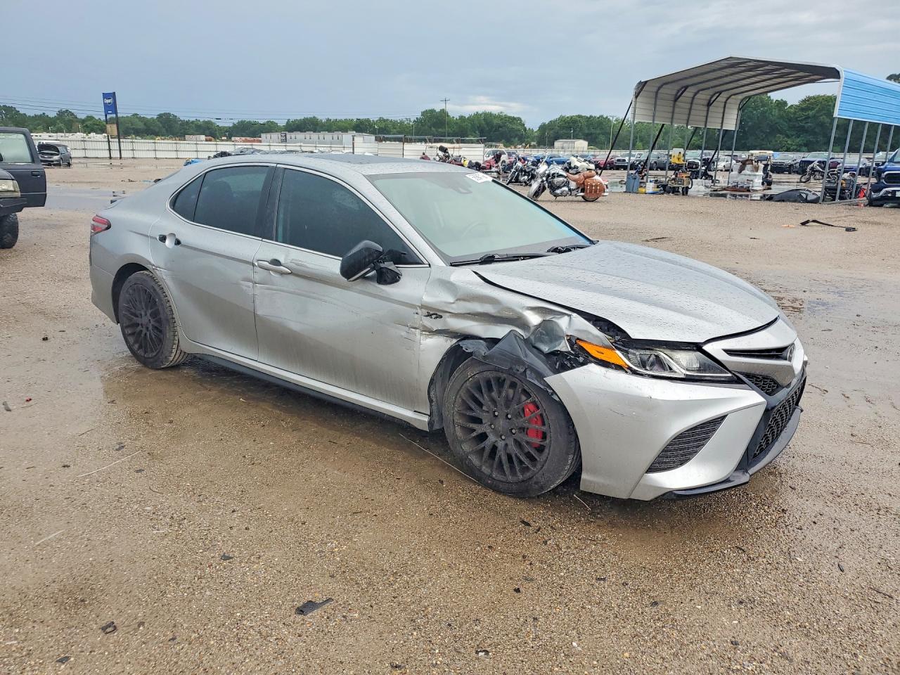 2019 TOYOTA CAMRY SE — снимка 4