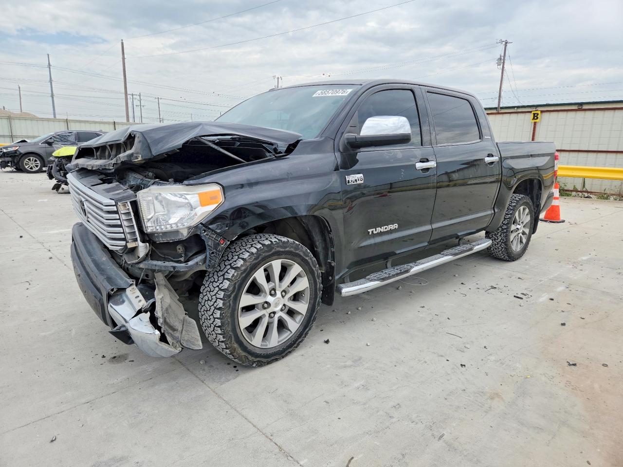 2017 TOYOTA TUNDRA CREWMAX LIMITED