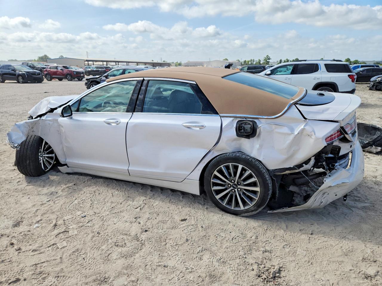 2019 LINCOLN MKZ HYBRID BLACK LABEL — снимка 2