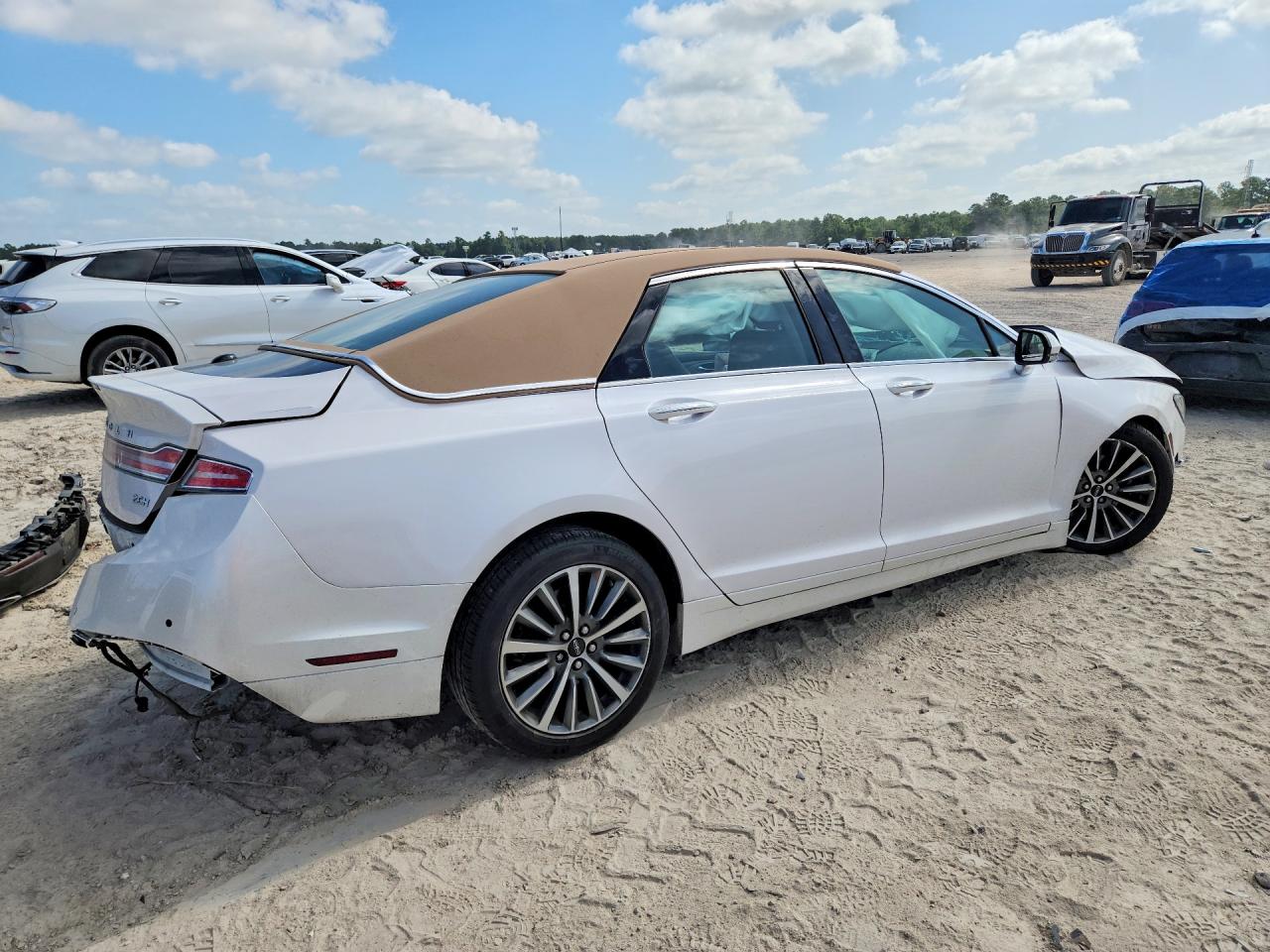 2019 LINCOLN MKZ HYBRID BLACK LABEL — снимка 3