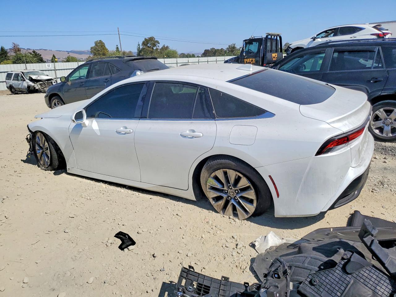 2021 TOYOTA MIRAI XLE — снимка 2