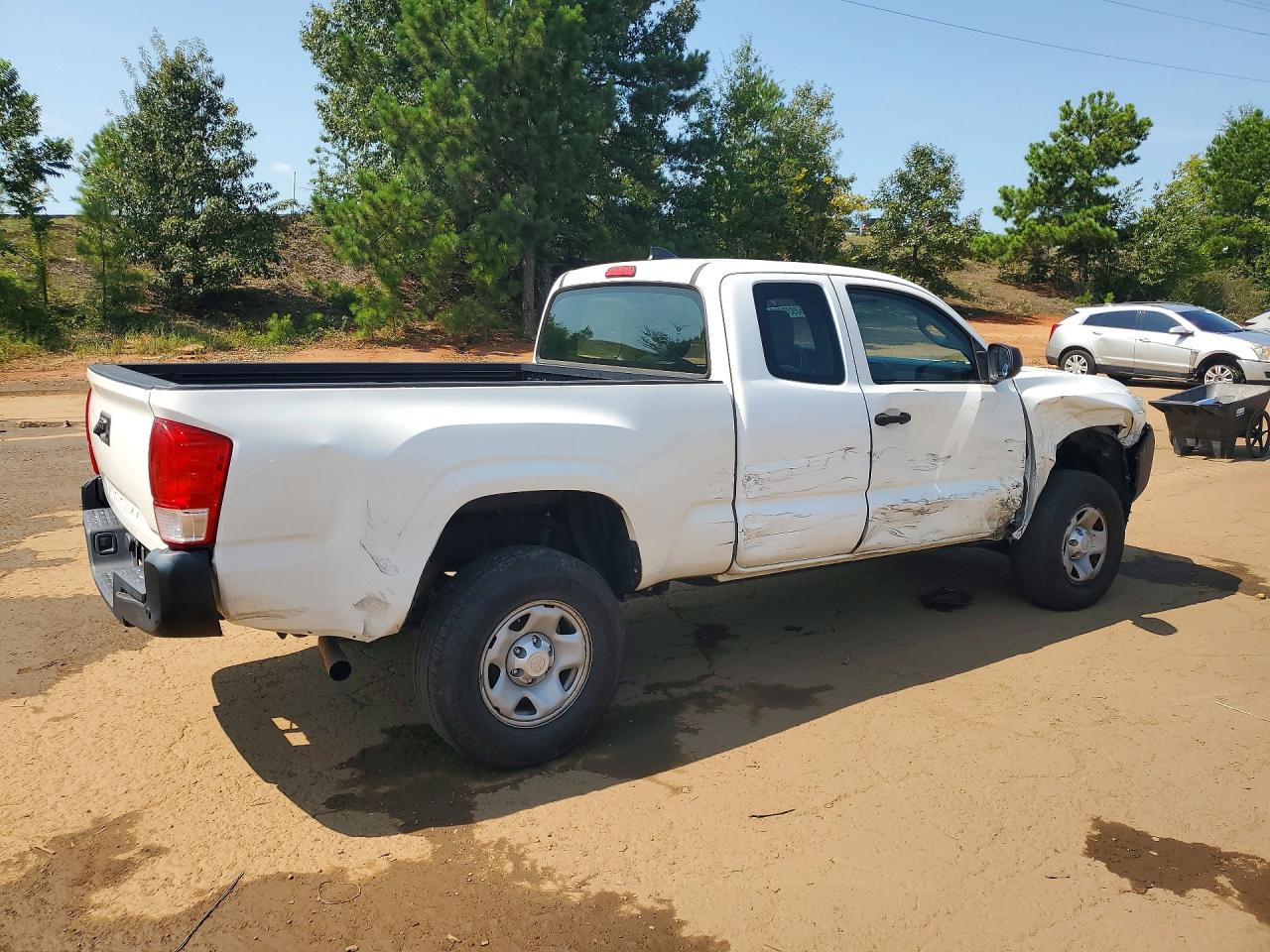 2017 TOYOTA TACOMA SR — снимка 3