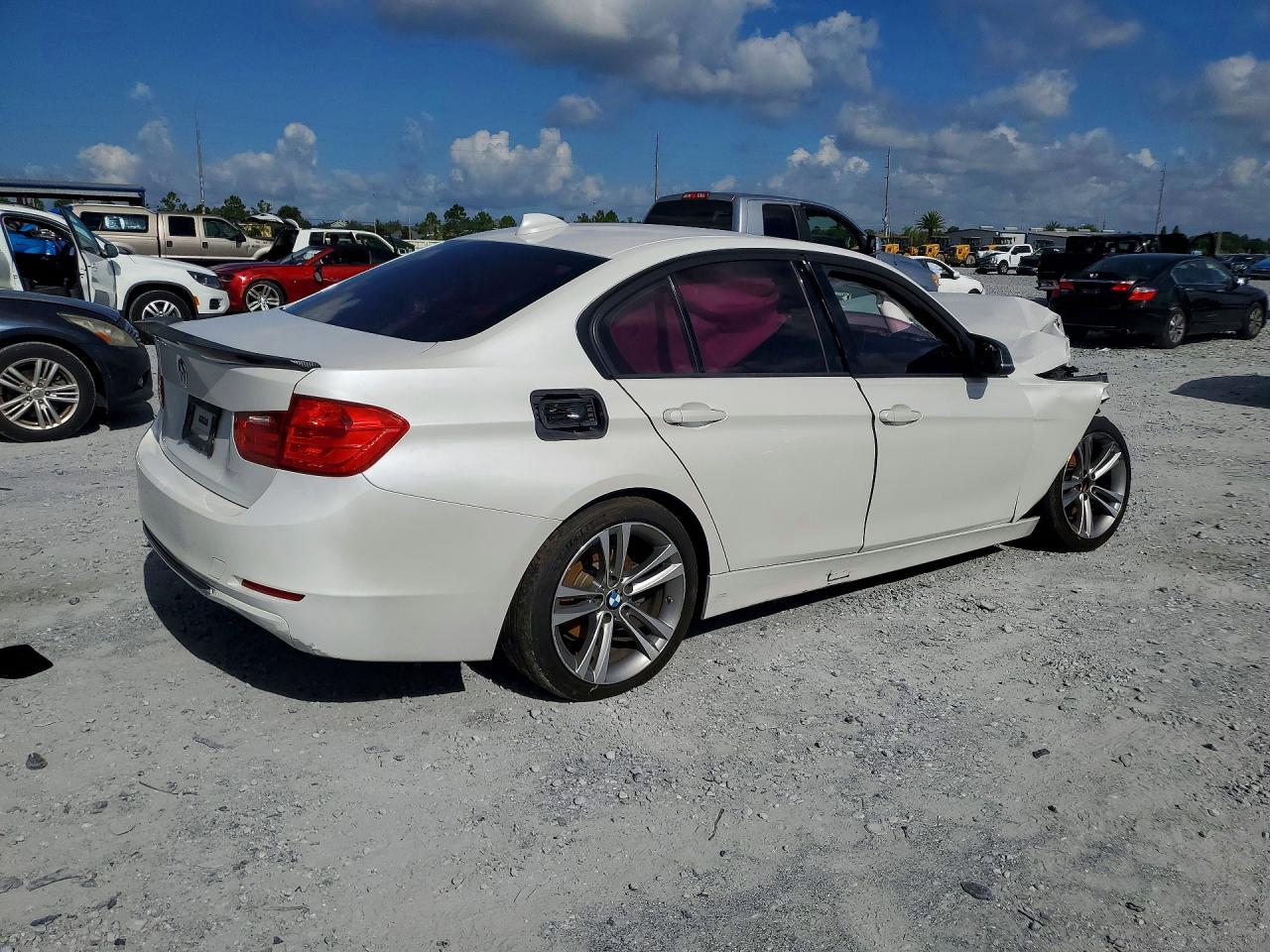 2013 BMW 328 I — снимка 3