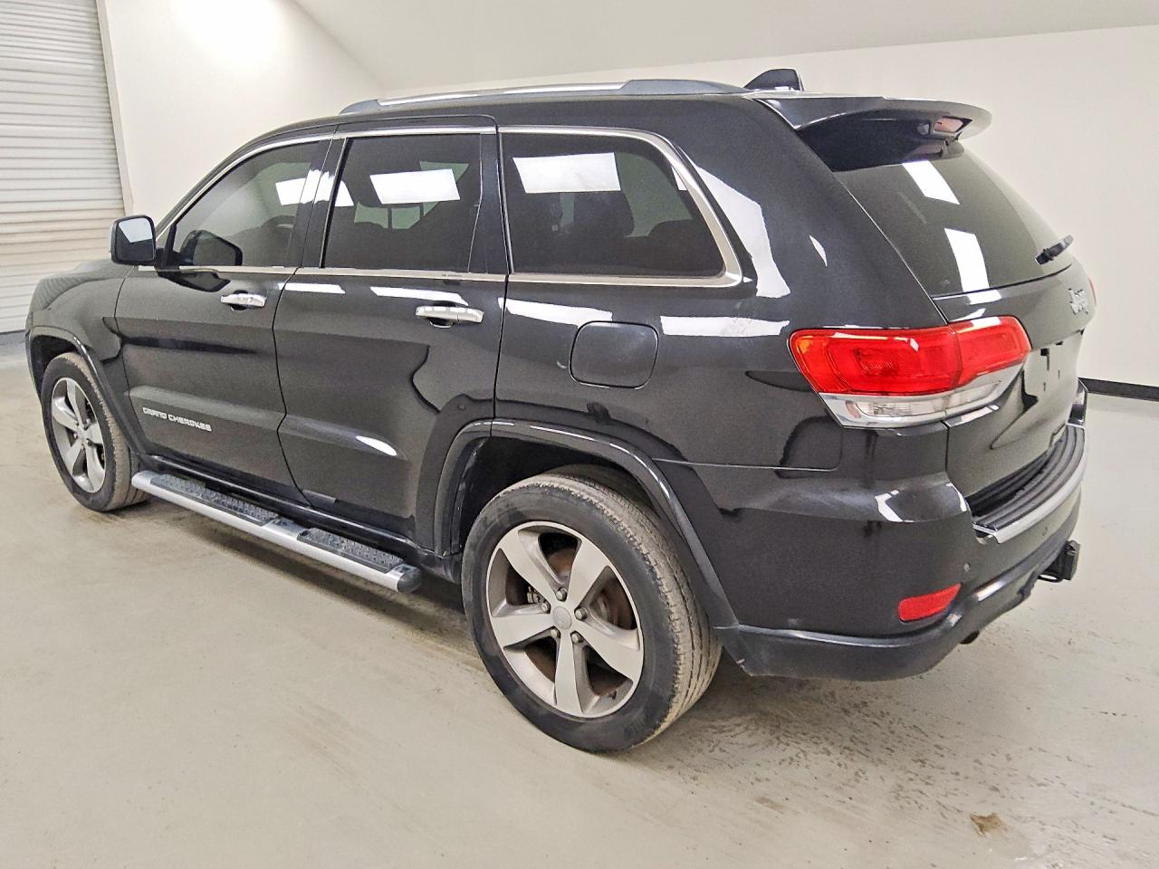 2015 JEEP GRAND CHEROKEE OVERLAND — снимка 2