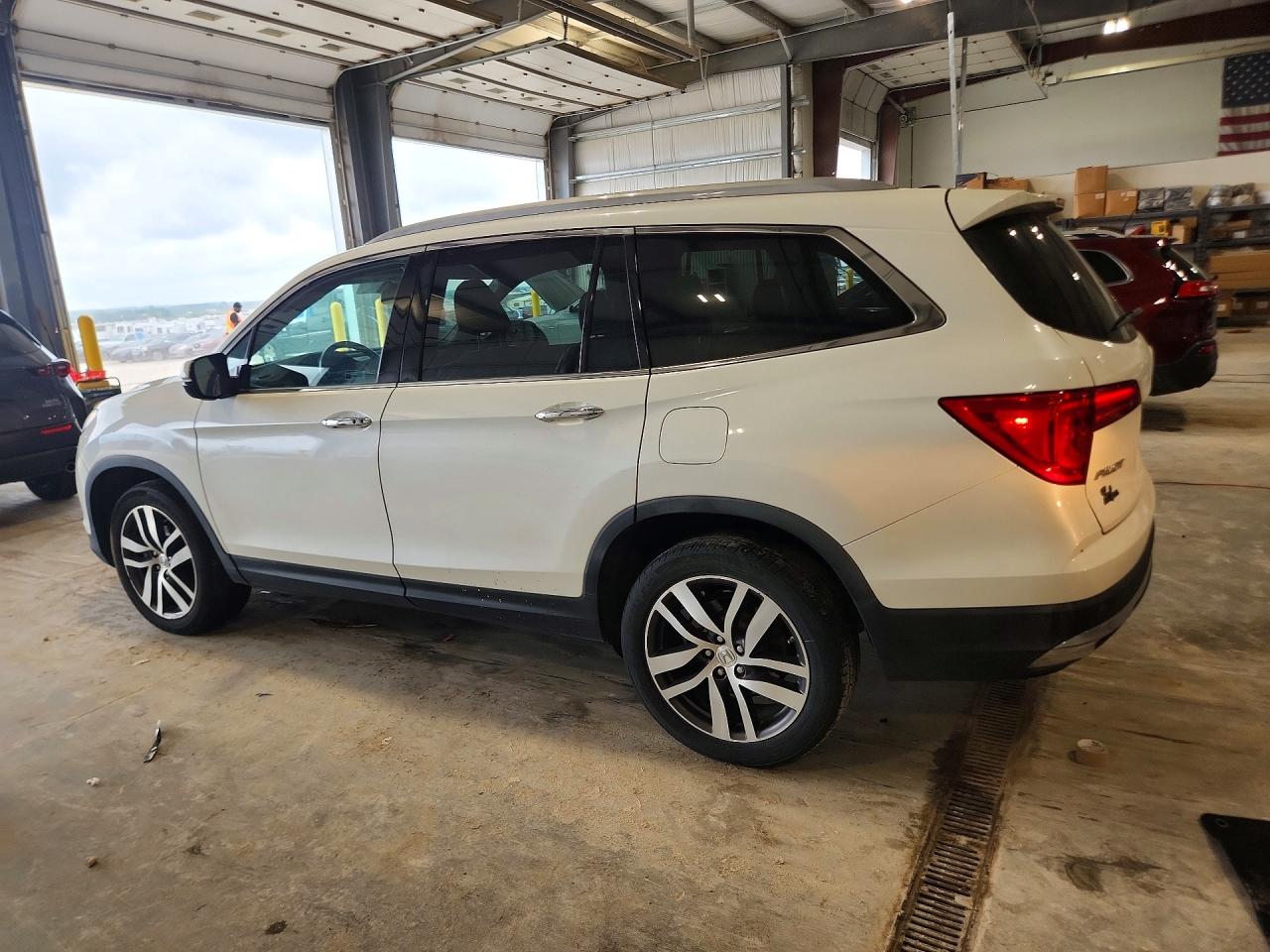 2017 HONDA PILOT TOURING — снимка 2