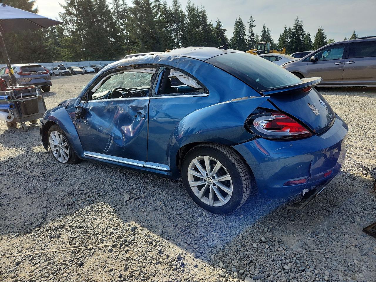 2018 VOLKSWAGEN BEETLE SE — снимка 2