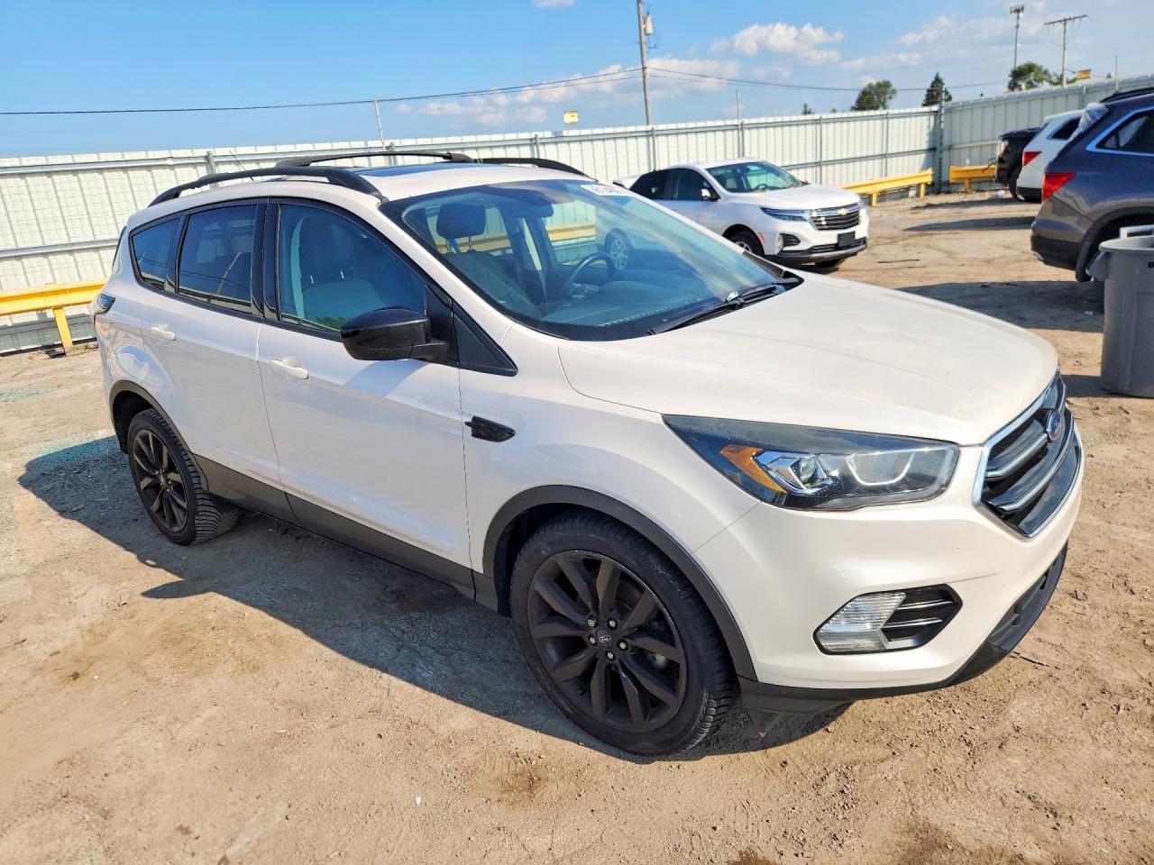 2017 FORD ESCAPE SE — снимка 4