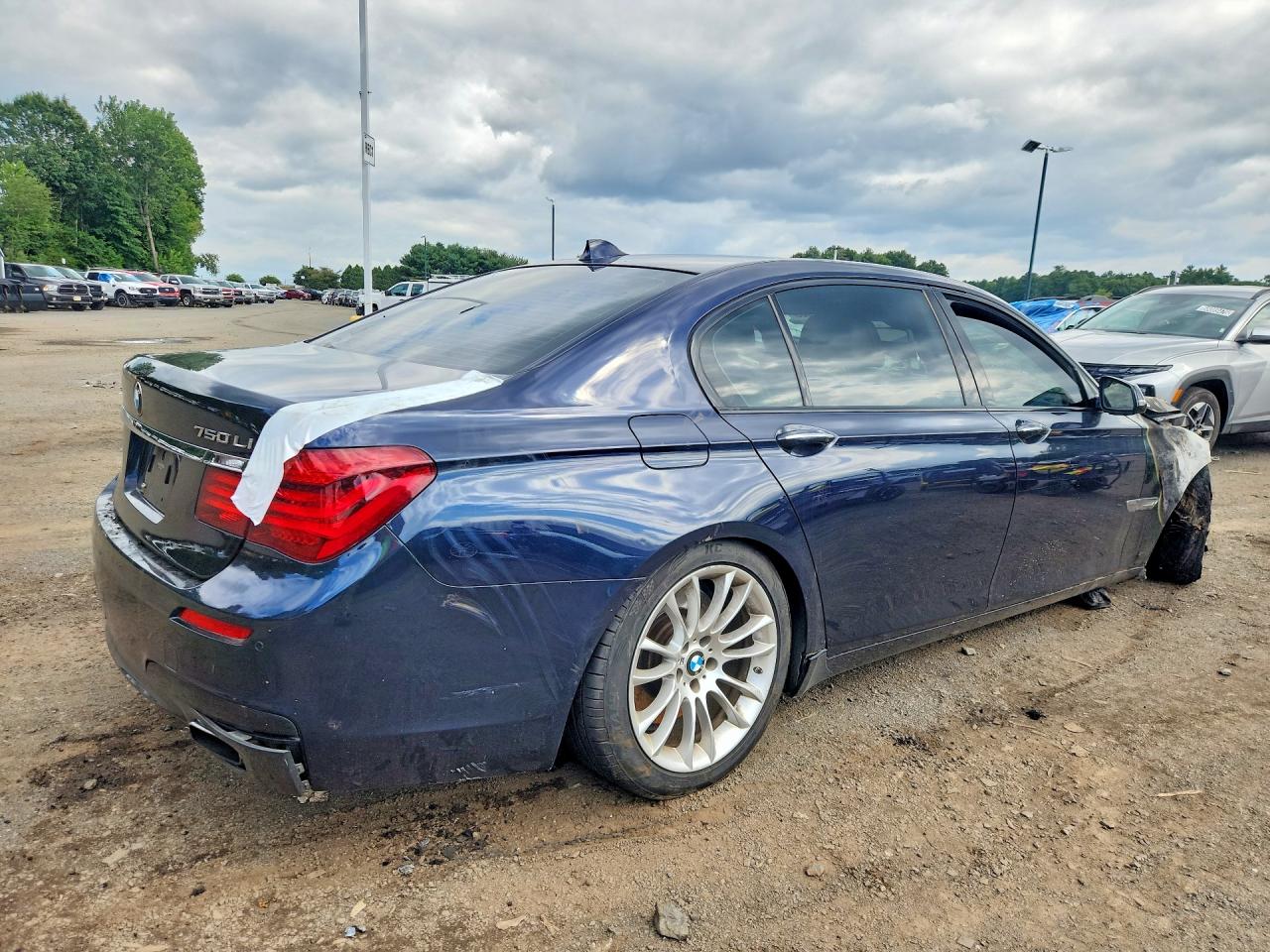2014 BMW 750 LXI — снимка 3