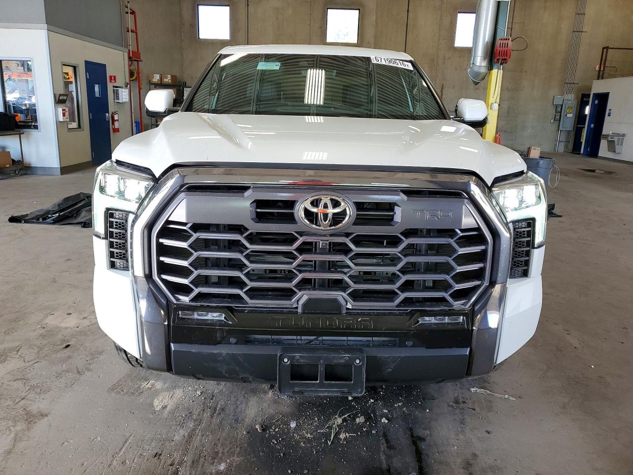 2026 TOYOTA TUNDRA PLATINUM HV — снимка 5