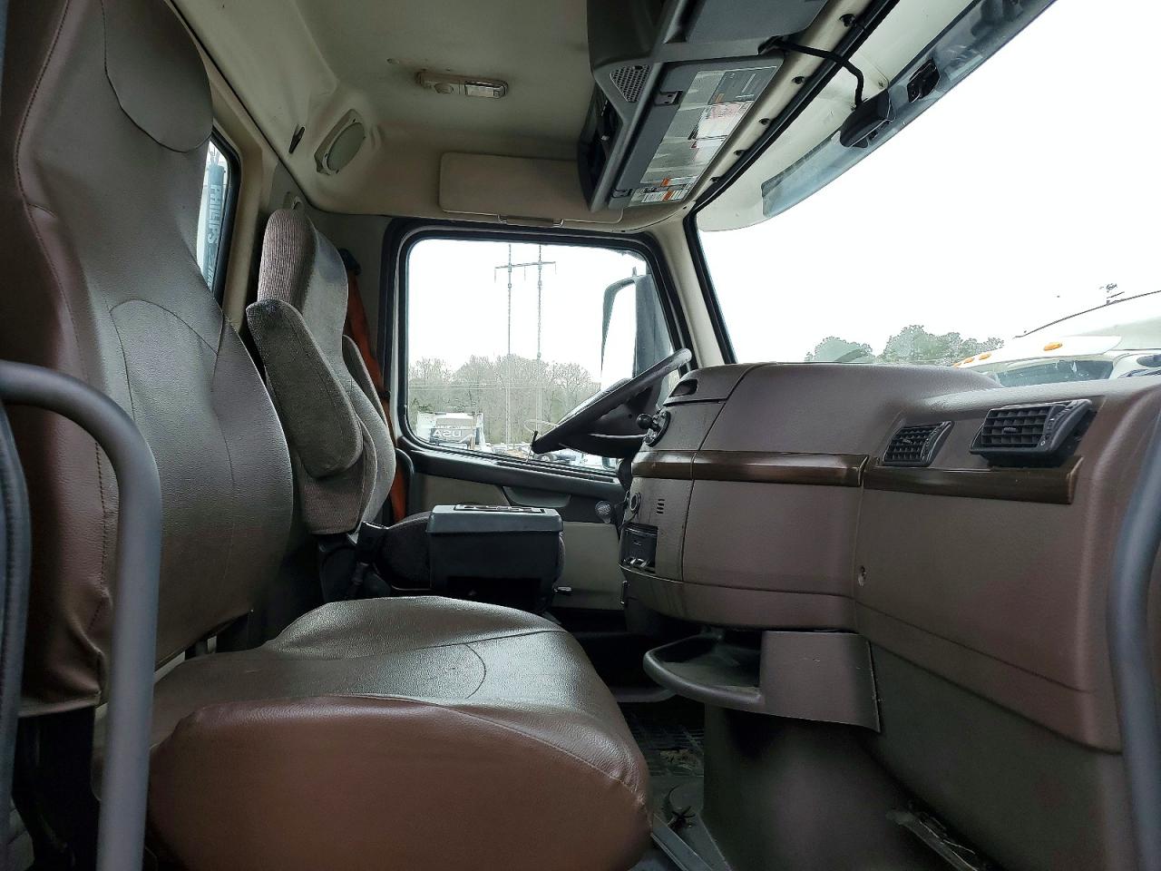2015 VOLVO VNL — снимка 5