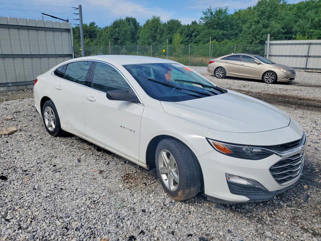 2022 CHEVROLET MALIBU LS — снимка 4
