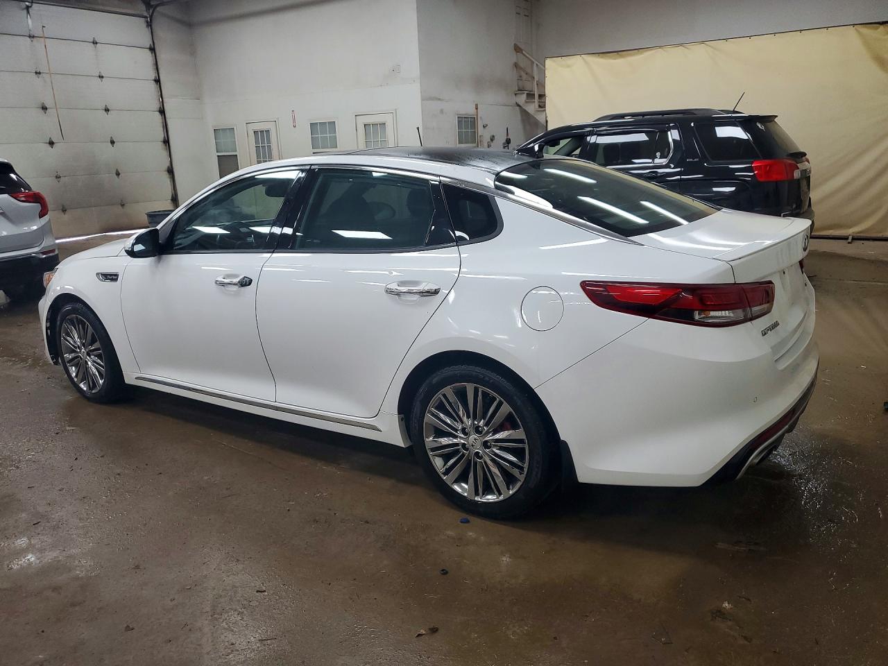 2016 KIA OPTIMA SXL — снимка 2