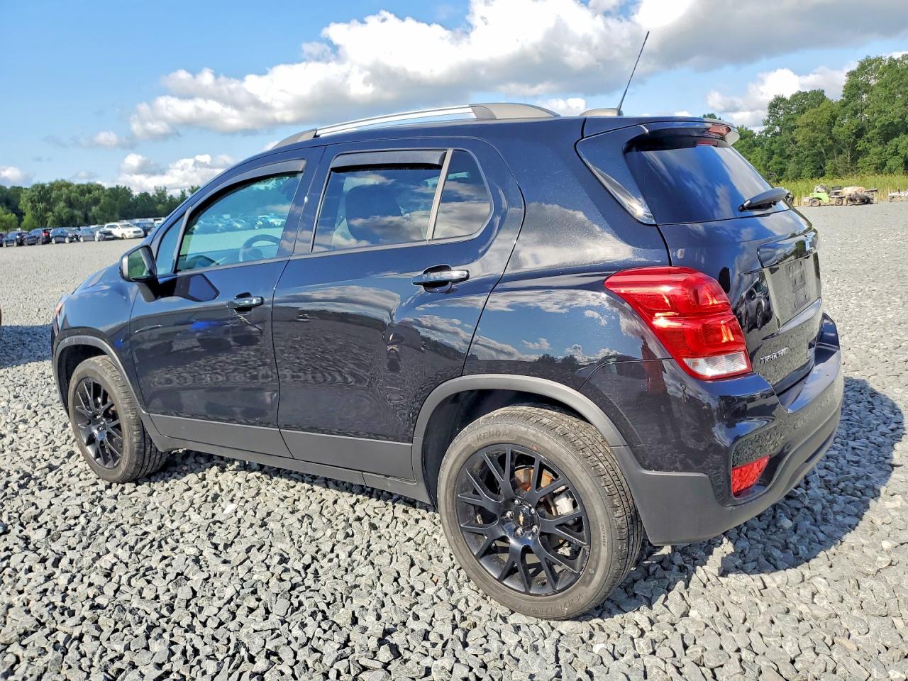 2022 CHEVROLET TRAX 1LT — снимка 2