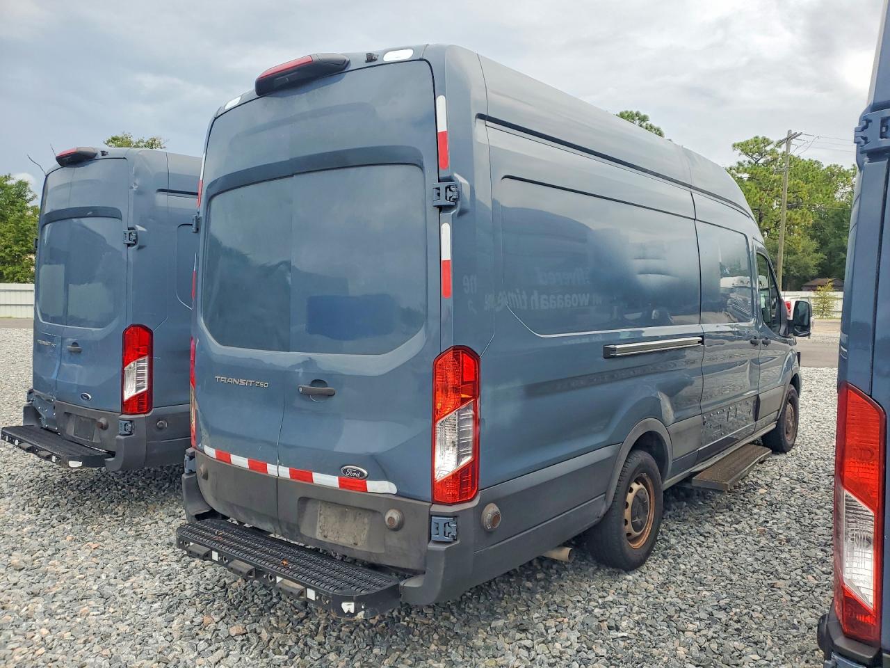2020 FORD TRANSIT T-250 — снимка 3