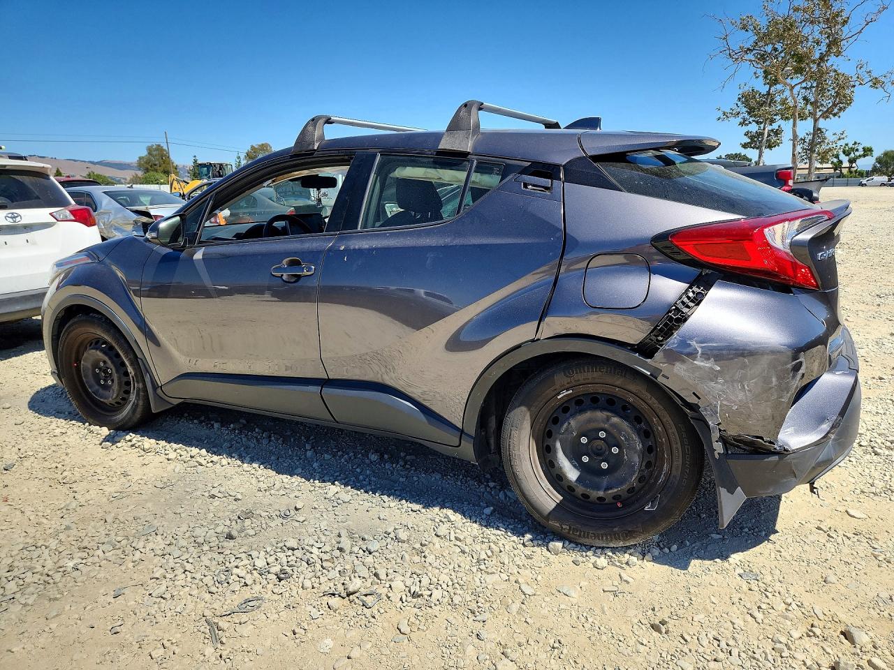 2021 TOYOTA C-HR LE — снимка 2
