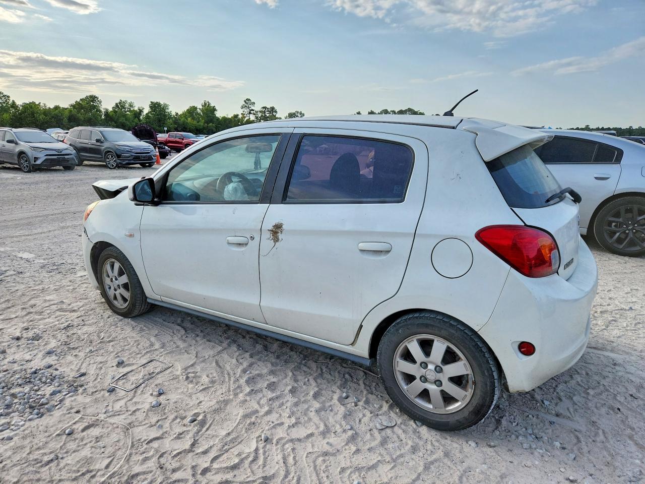 2015 MITSUBISHI MIRAGE ES — снимка 3