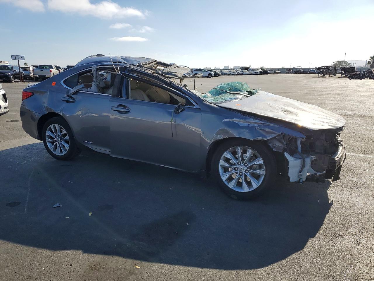 2013 LEXUS ES 300H — снимка 4