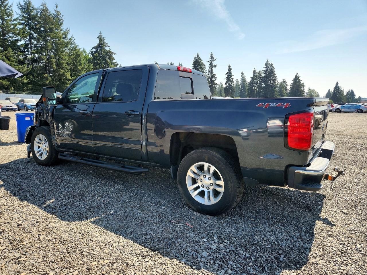 2017 CHEVROLET SILVERADO K1500 LT — снимка 2