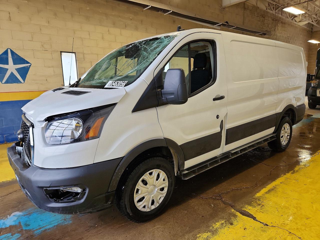 2025 FORD TRANSIT T-250