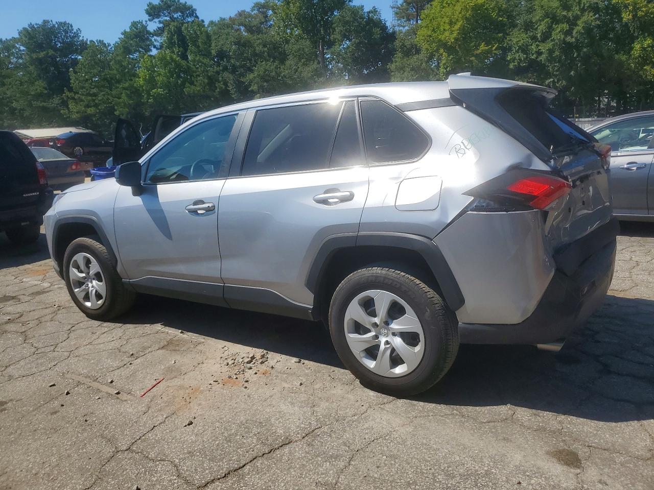 2025 TOYOTA RAV4 LE — снимка 2