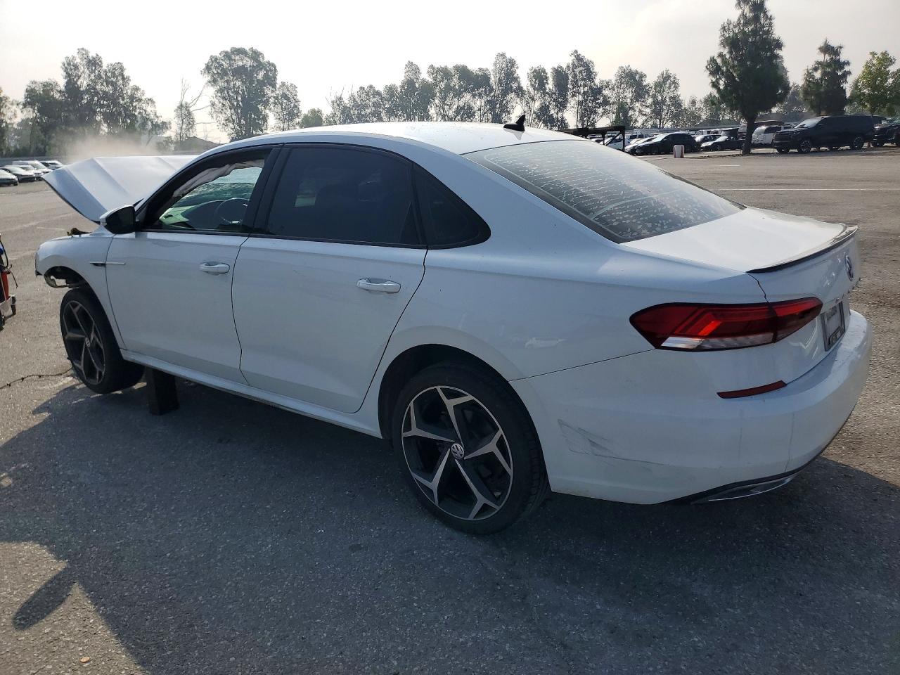 2020 VOLKSWAGEN PASSAT R-LINE — снимка 2