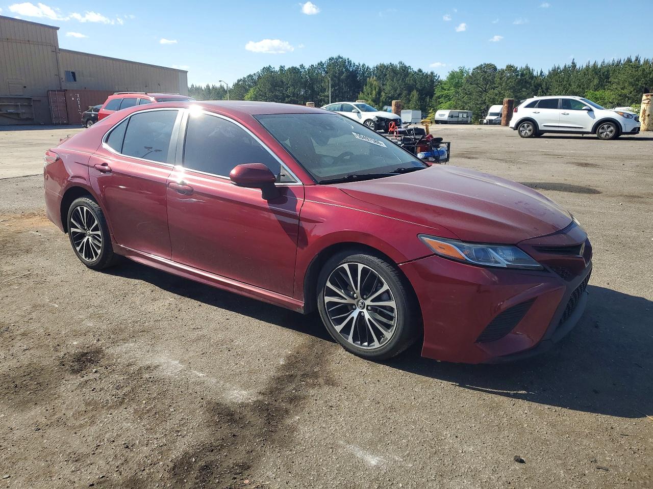 2018 TOYOTA CAMRY SE — снимка 4