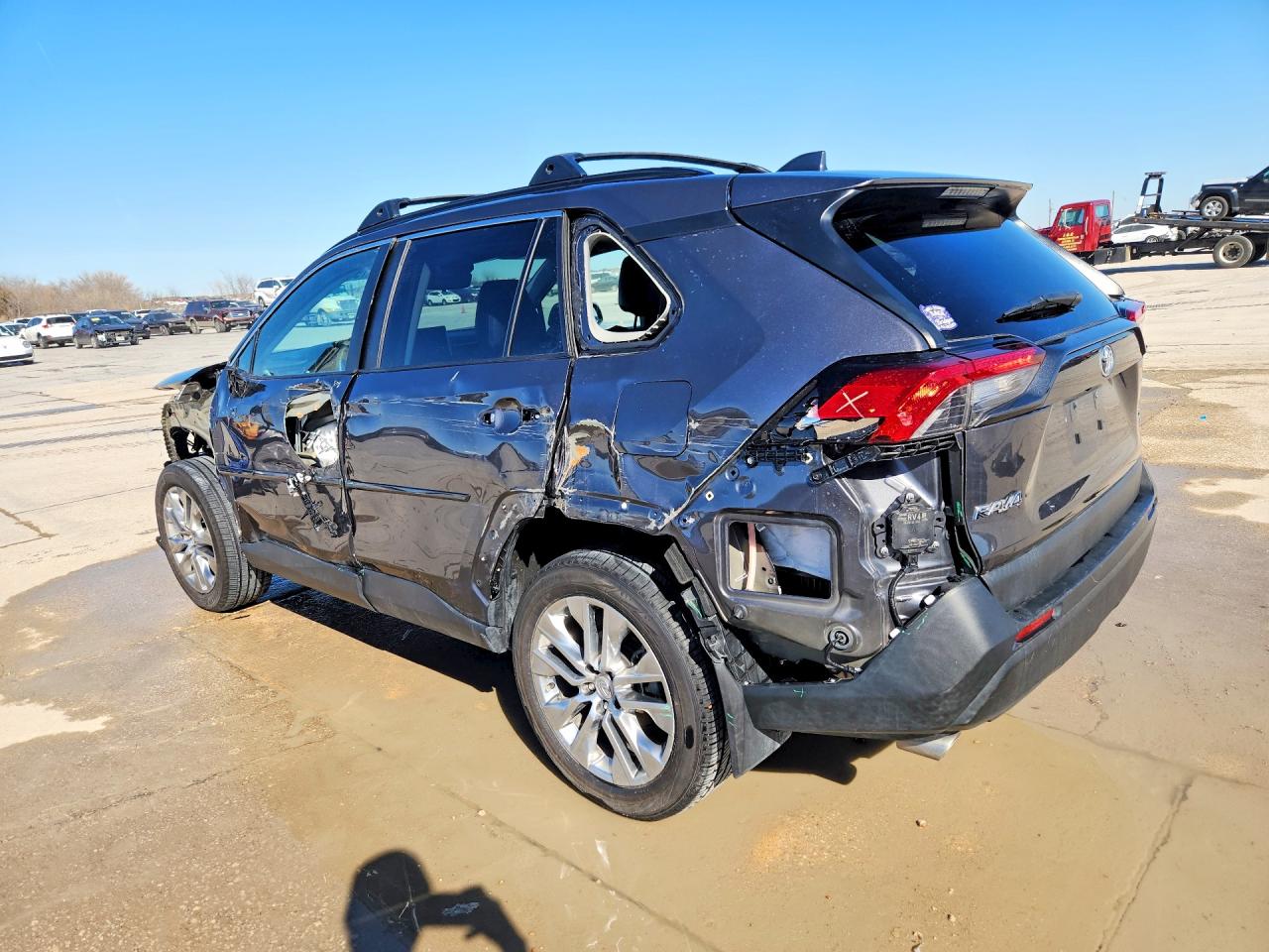 2024 TOYOTA RAV4 XLE PREMIUM — снимка 2