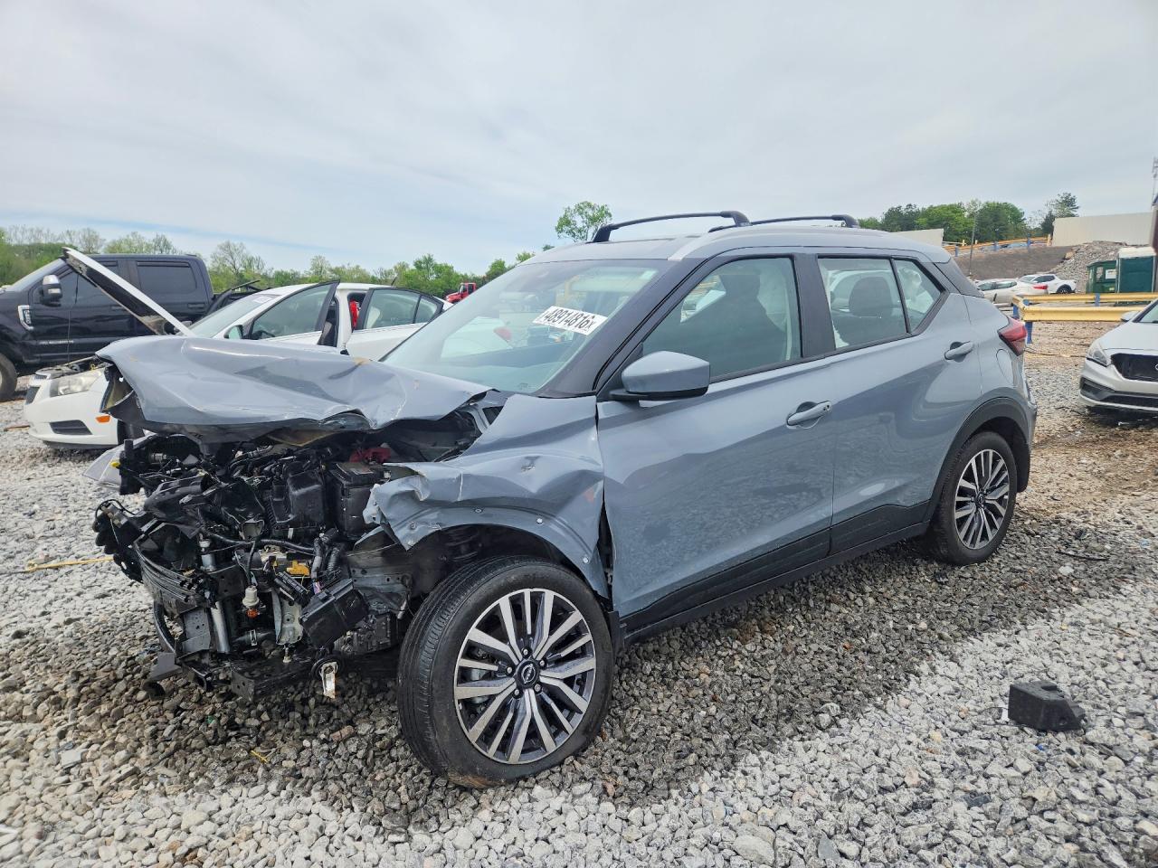 2024 NISSAN KICKS SV