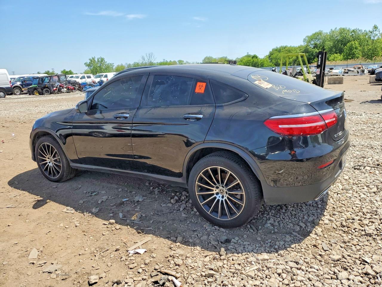 2017 MERCEDES-BENZ GLC COUPE 300 4MATIC — снимка 2