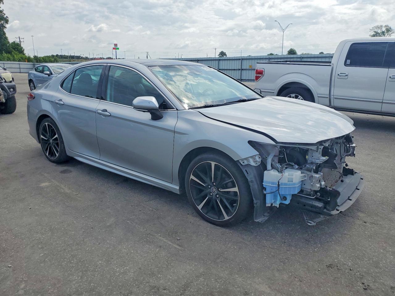 2019 TOYOTA CAMRY XSE V6 — снимка 4