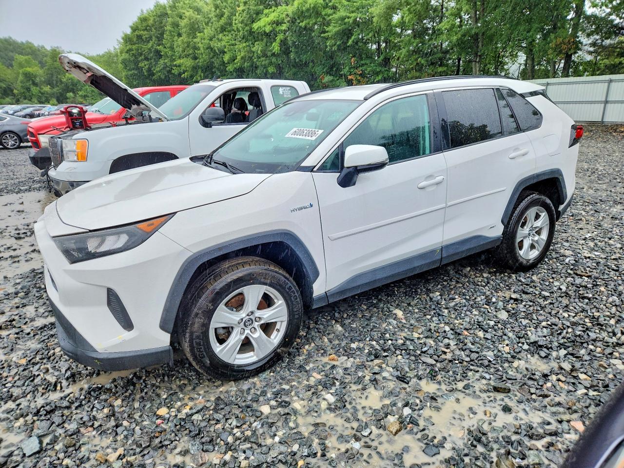 2020 TOYOTA RAV4 LE