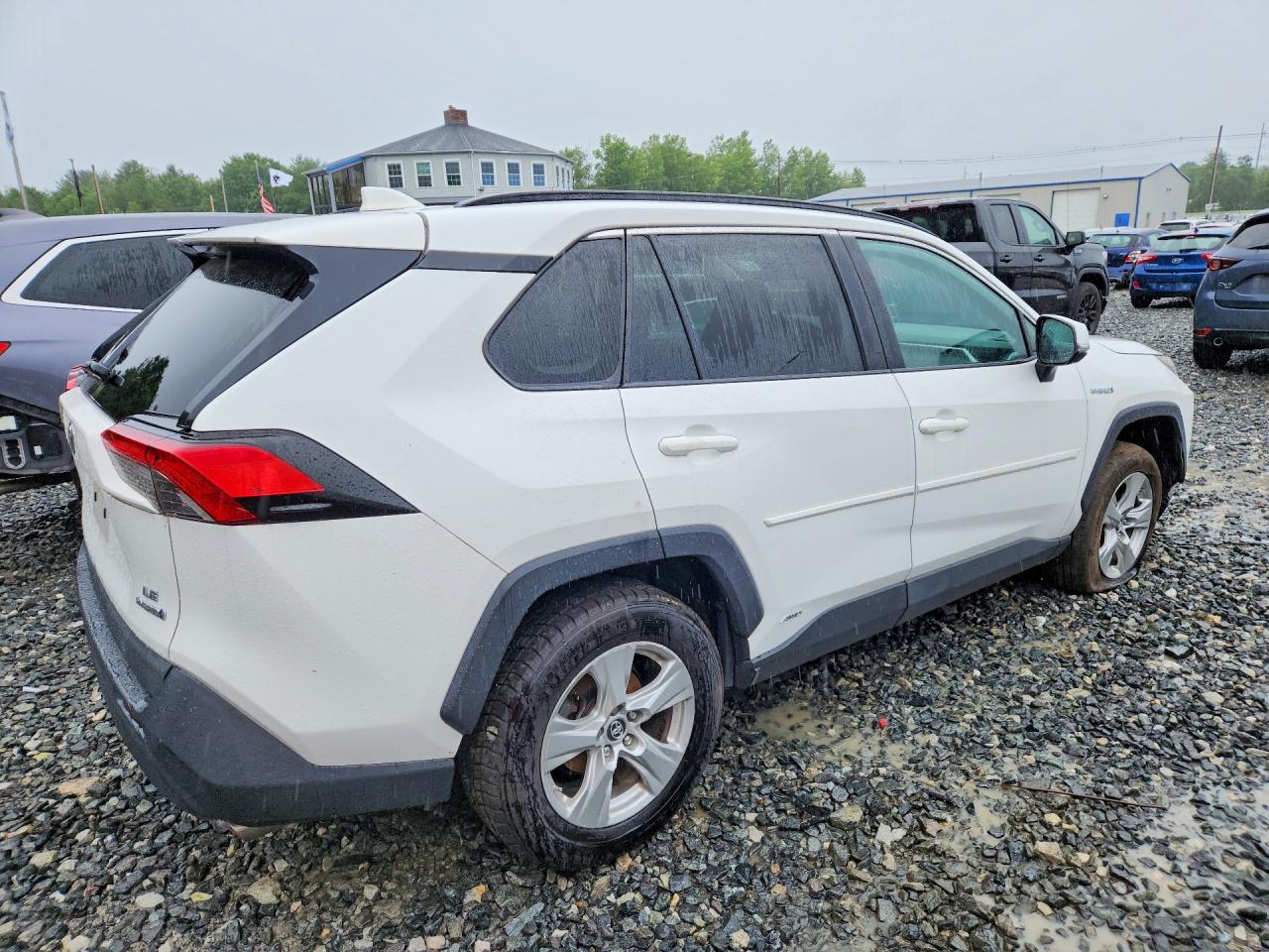 2020 TOYOTA RAV4 LE — снимка 3
