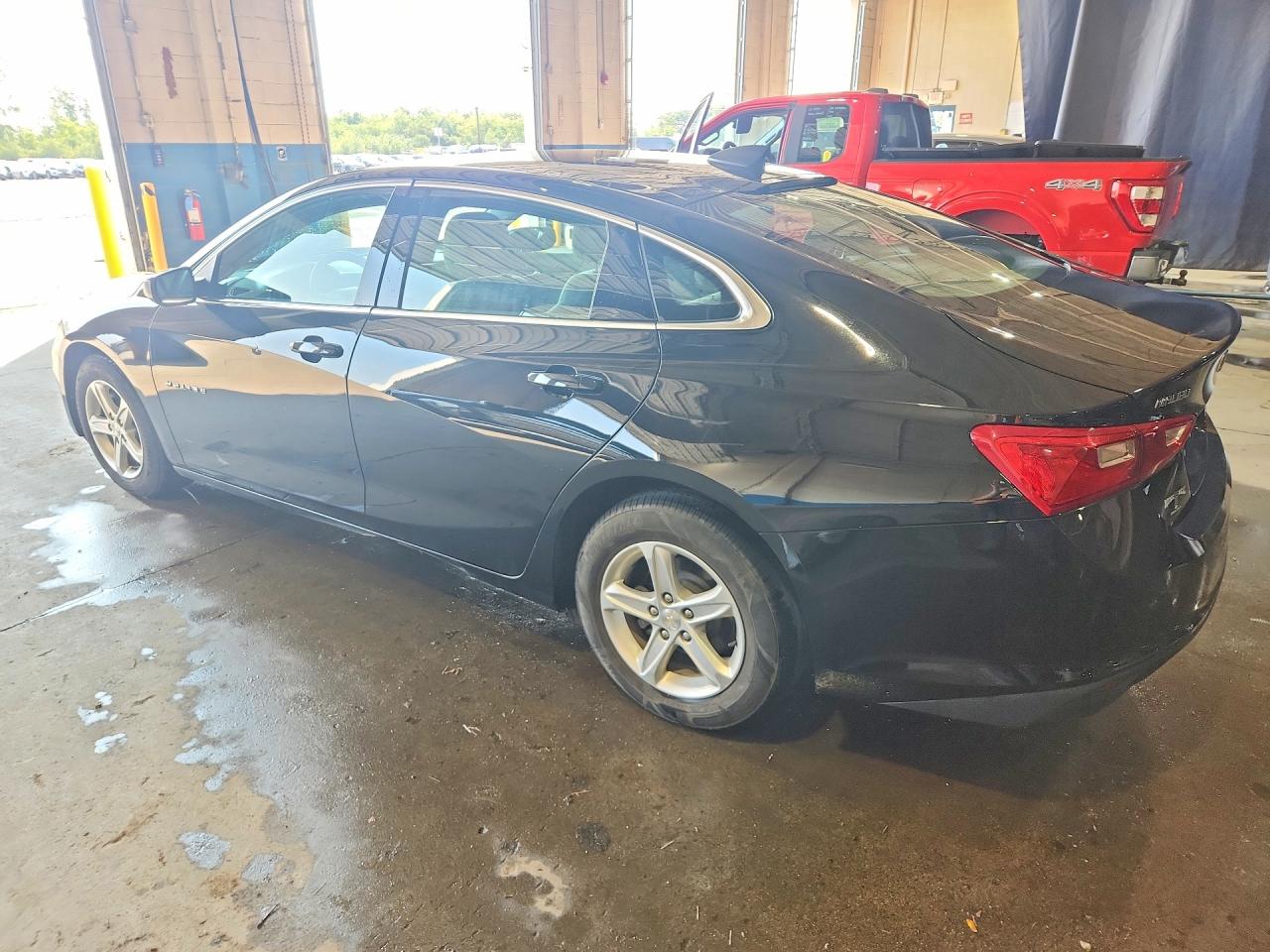 2021 CHEVROLET MALIBU LS — снимка 2
