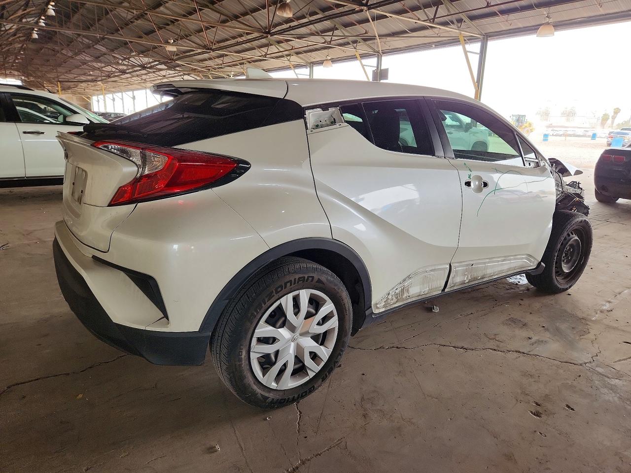 2021 TOYOTA C-HR LE — снимка 3