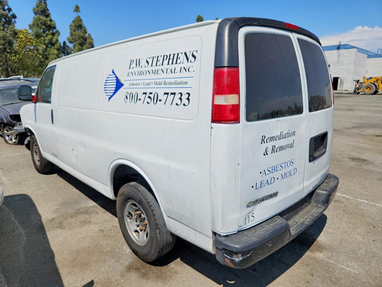 2017 CHEVROLET EXPRESS 2500 — снимка 2