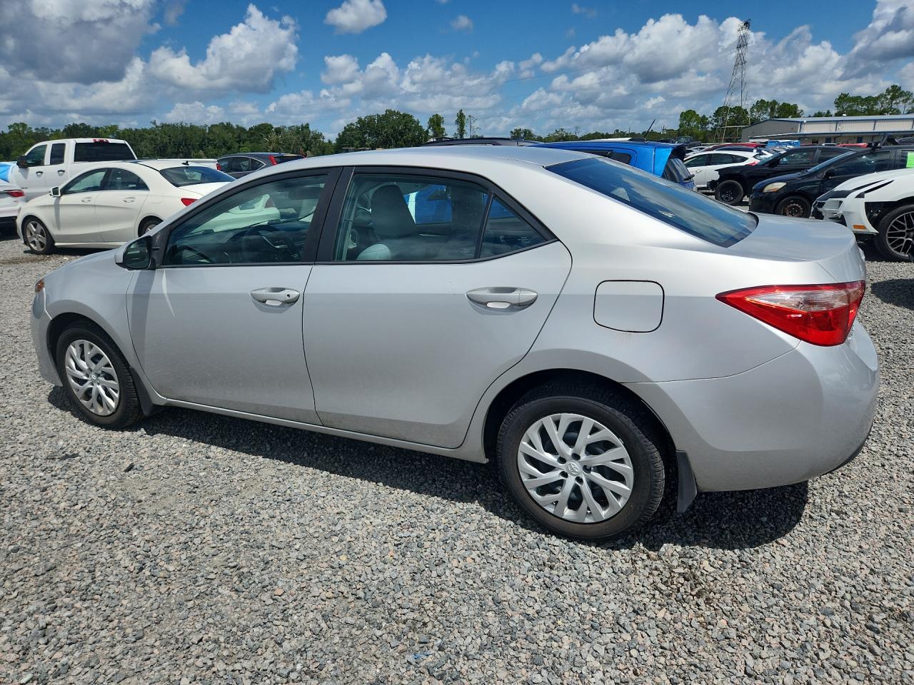 2018 TOYOTA COROLLA LE — снимка 2
