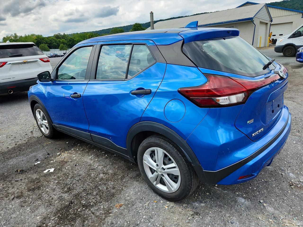 2021 NISSAN KICKS S — снимка 2