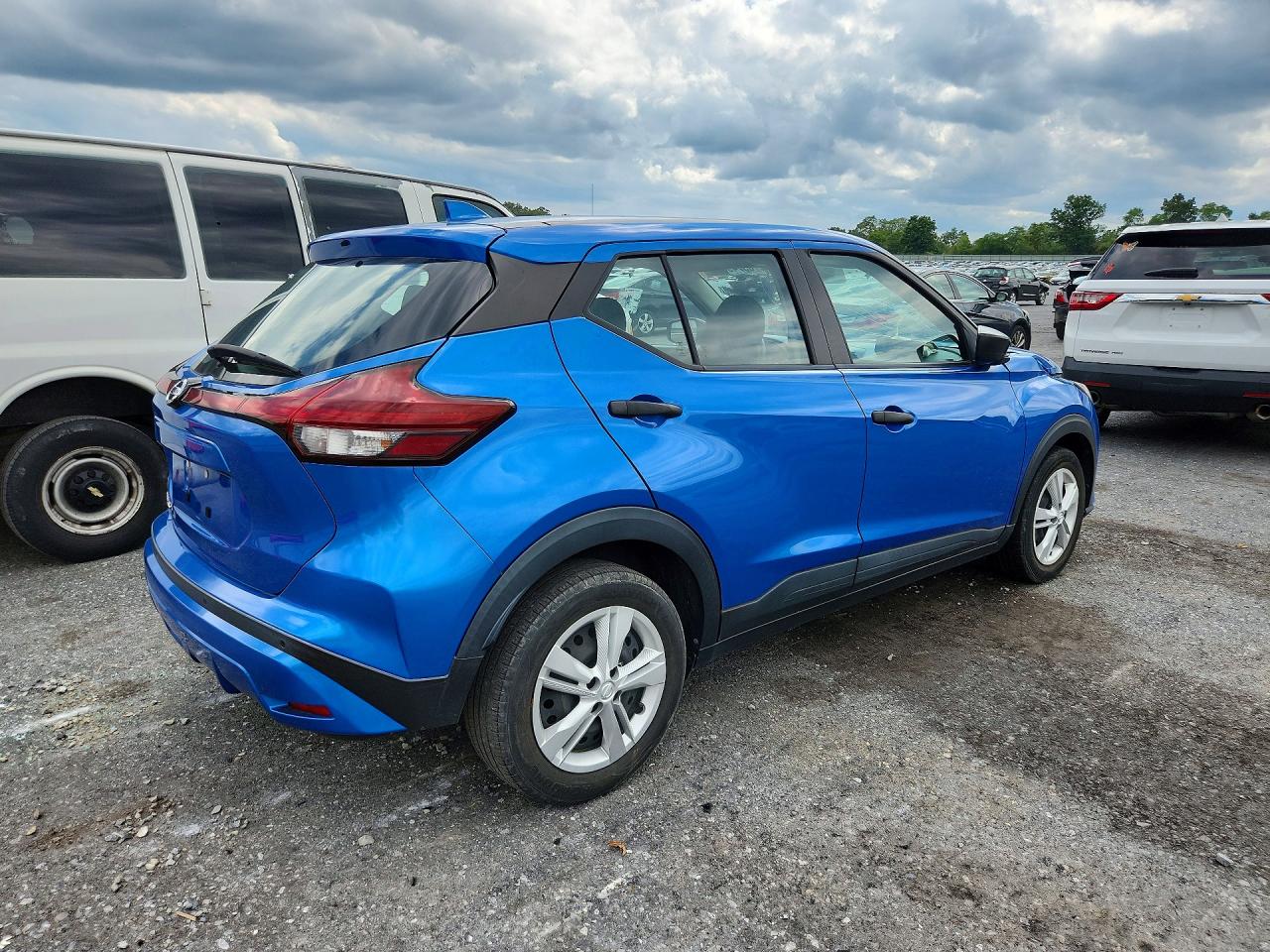 2021 NISSAN KICKS S — снимка 3