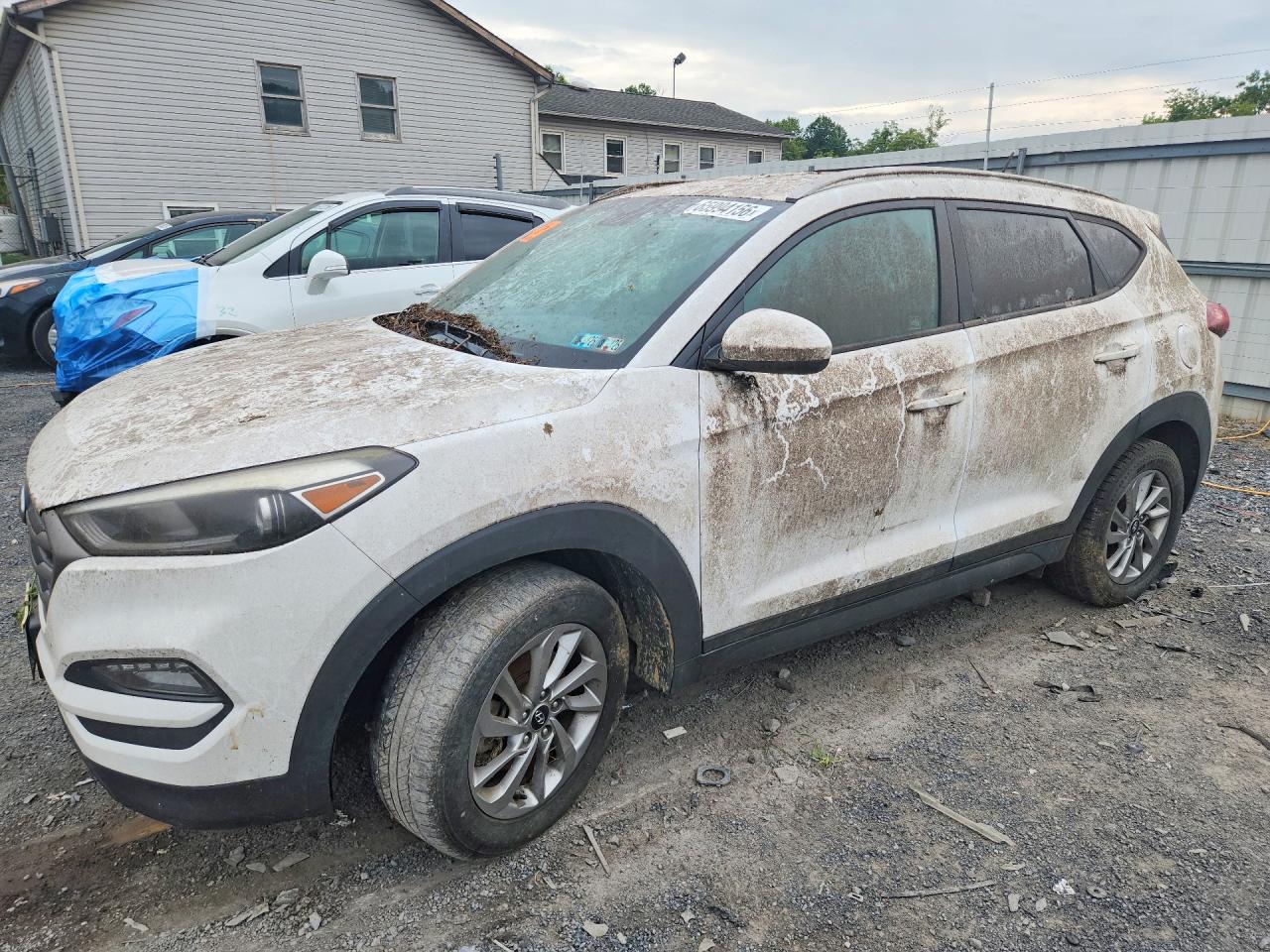 2016 HYUNDAI TUCSON SE