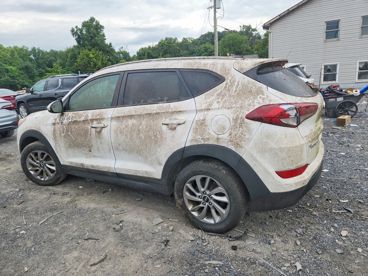 2016 HYUNDAI TUCSON SE — снимка 2