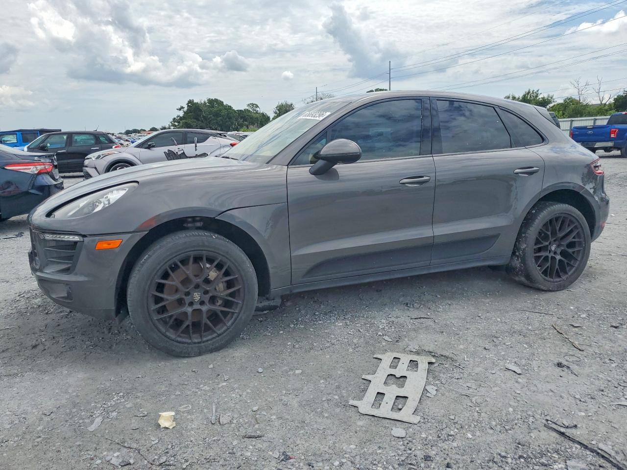 2016 PORSCHE MACAN S