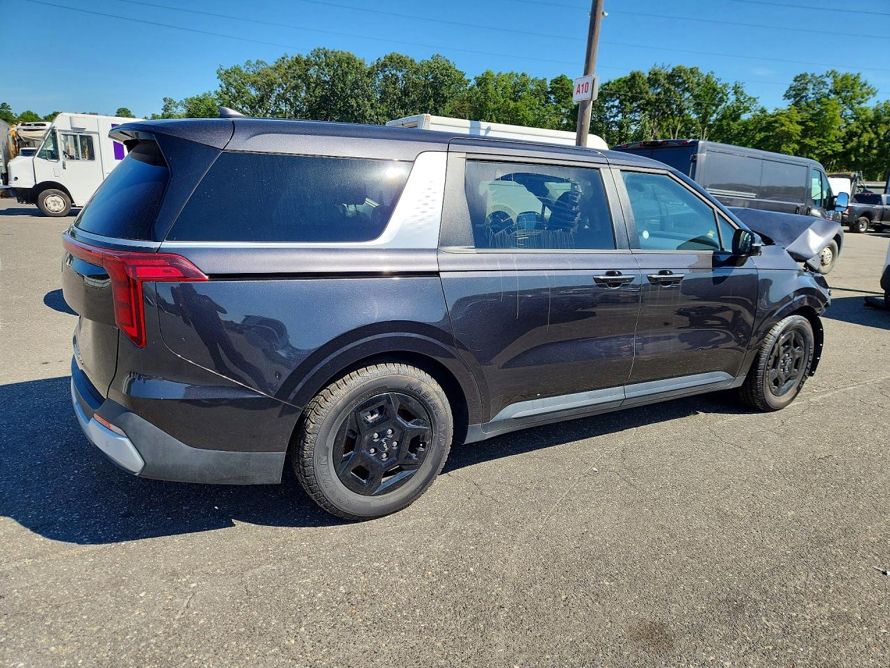 2025 KIA CARNIVAL LXS — снимка 3