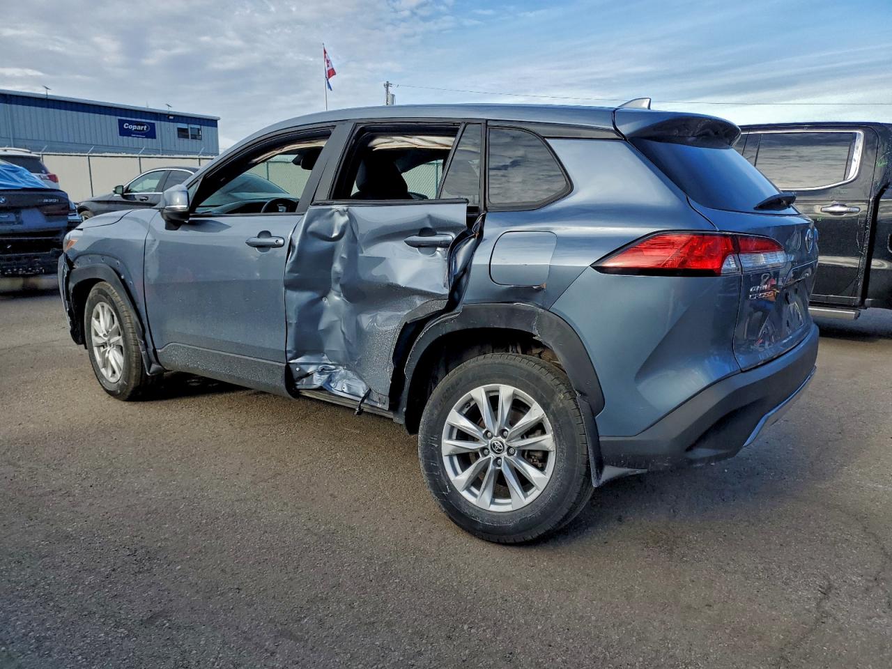 2022 TOYOTA COROLLA CROSS LE — снимка 2