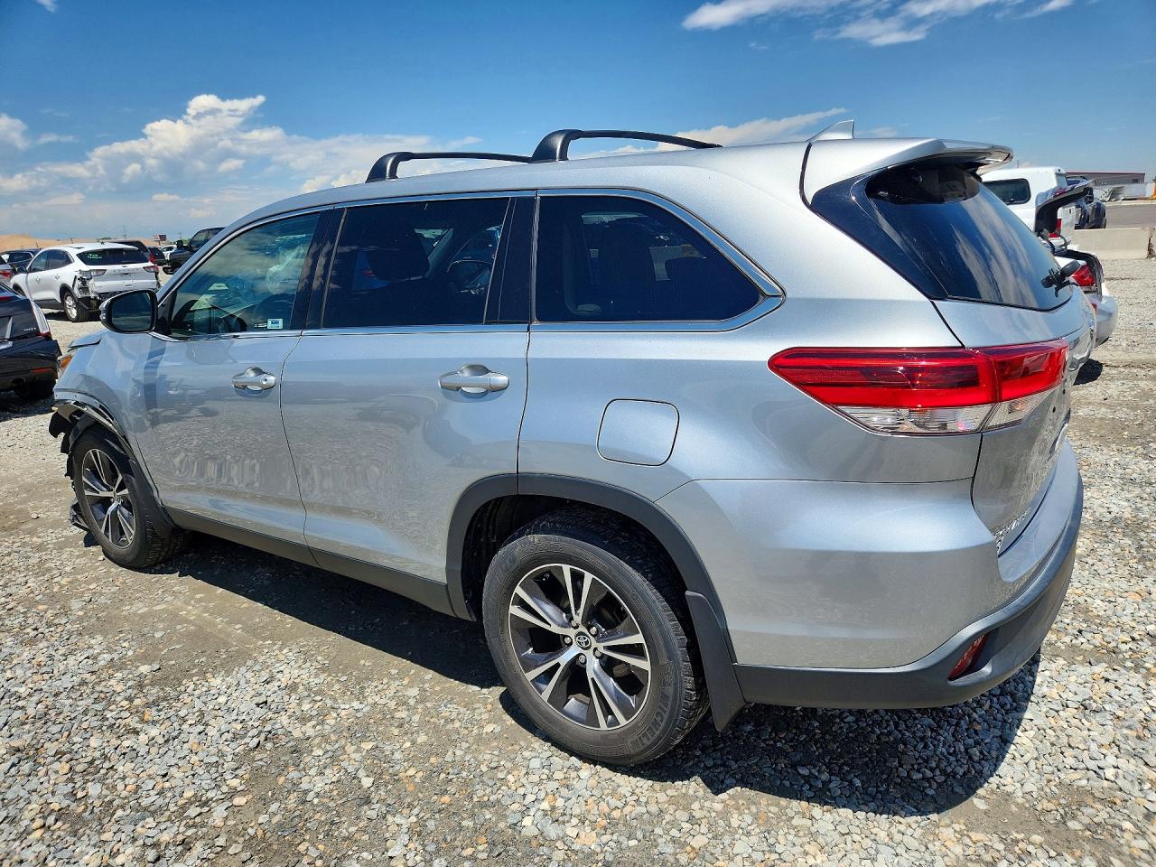 2019 TOYOTA HIGHLANDER LE PLUS — снимка 2
