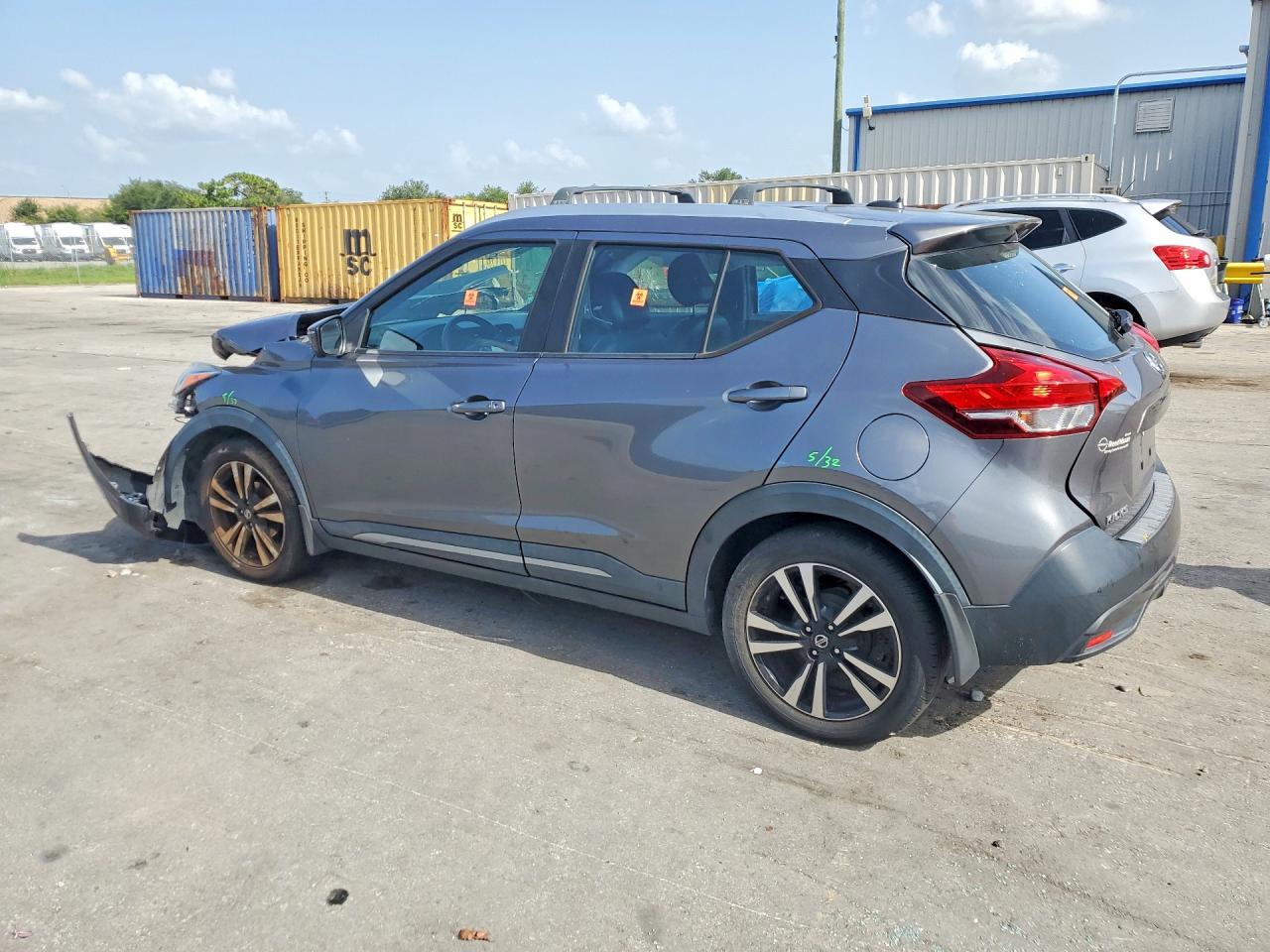 2019 NISSAN KICKS SR — снимка 2