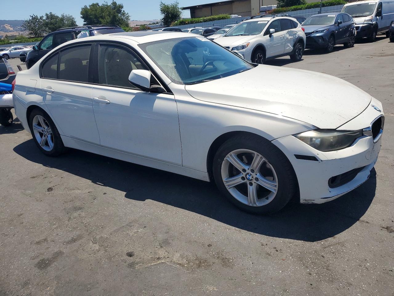 2013 BMW 320 I — снимка 4