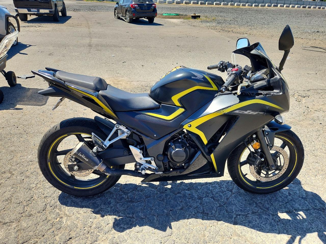 2015 HONDA CBR300 RA